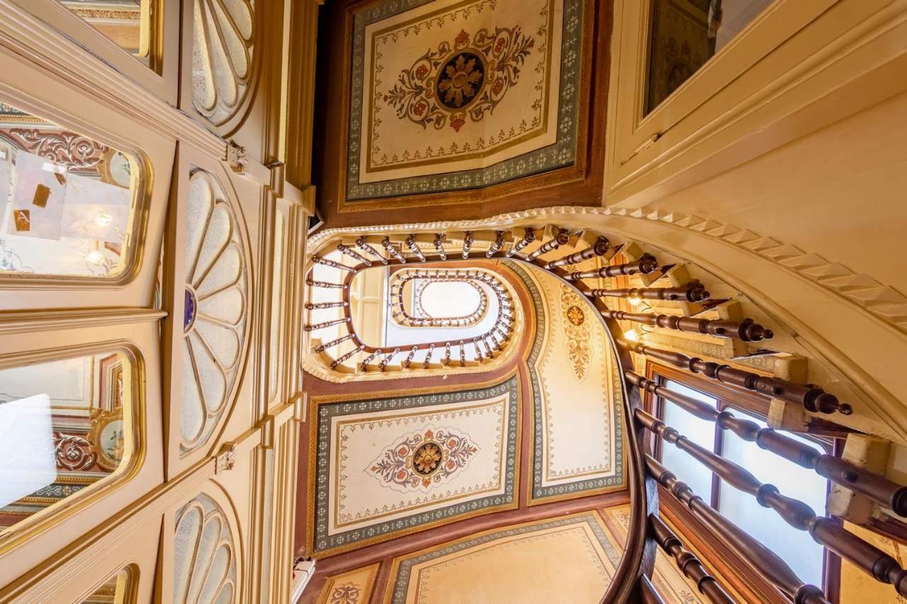 Bueyuekada Anastasia Meziki History Mansion جزر الأمراء المظهر الخارجي الصورة